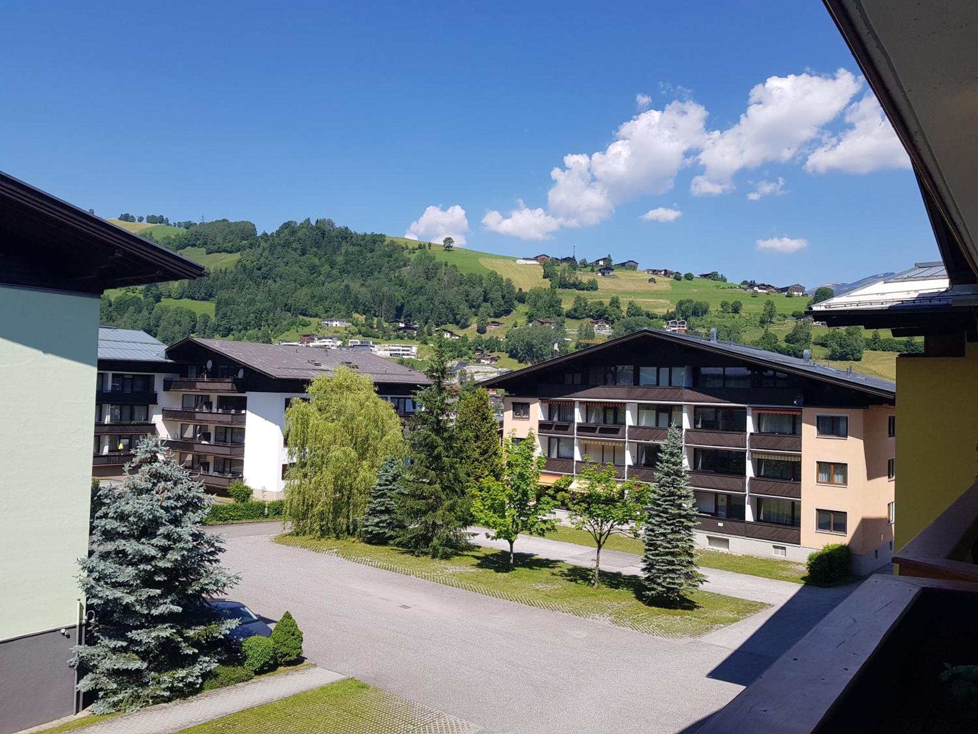 Retro Apartment Kaprun Exterior foto